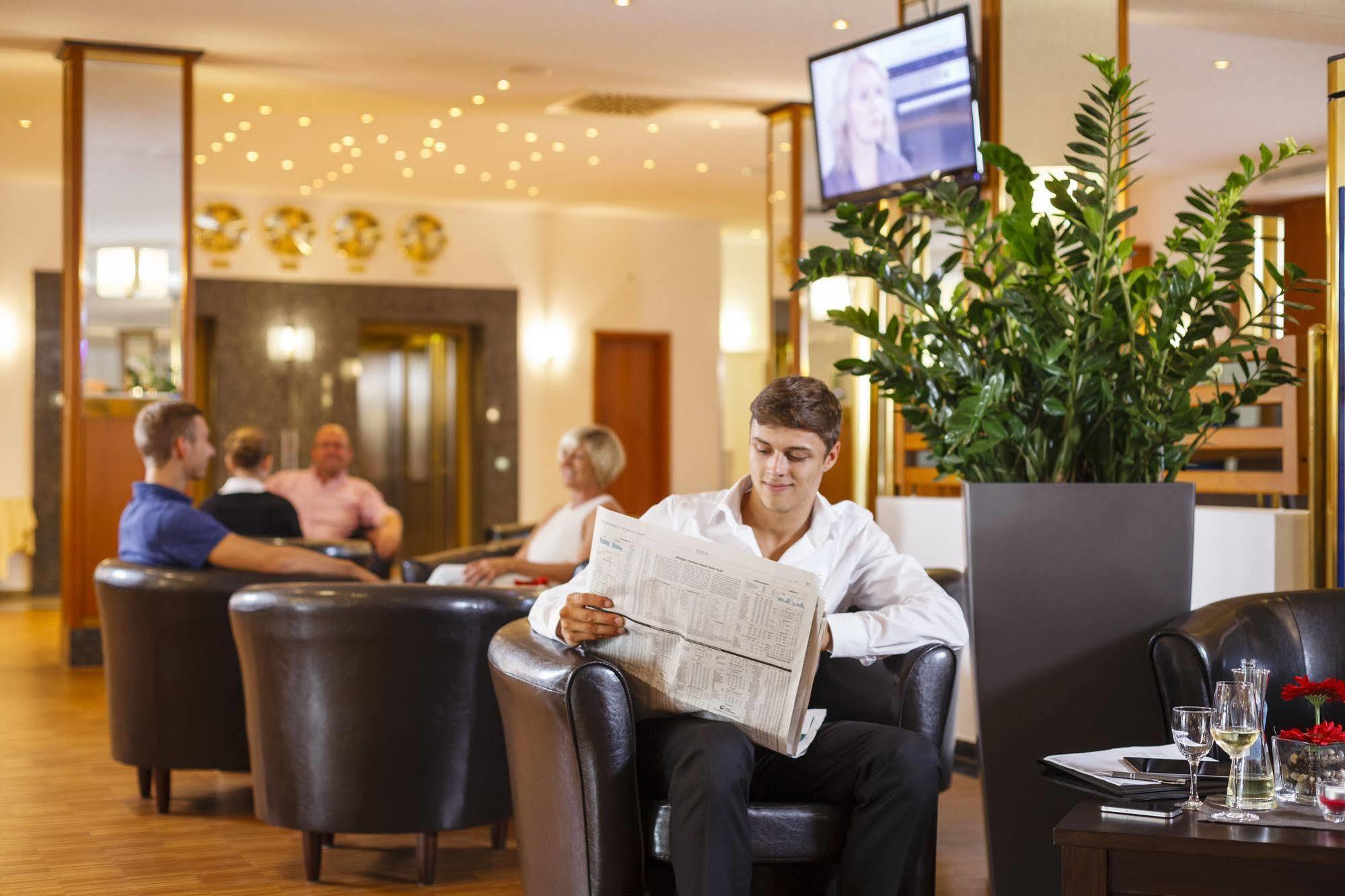 Hotel Rheingold Байройт Екстериор снимка