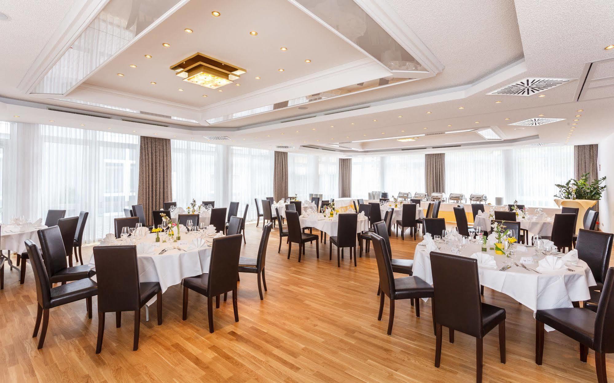 Hotel Rheingold Байройт Екстериор снимка